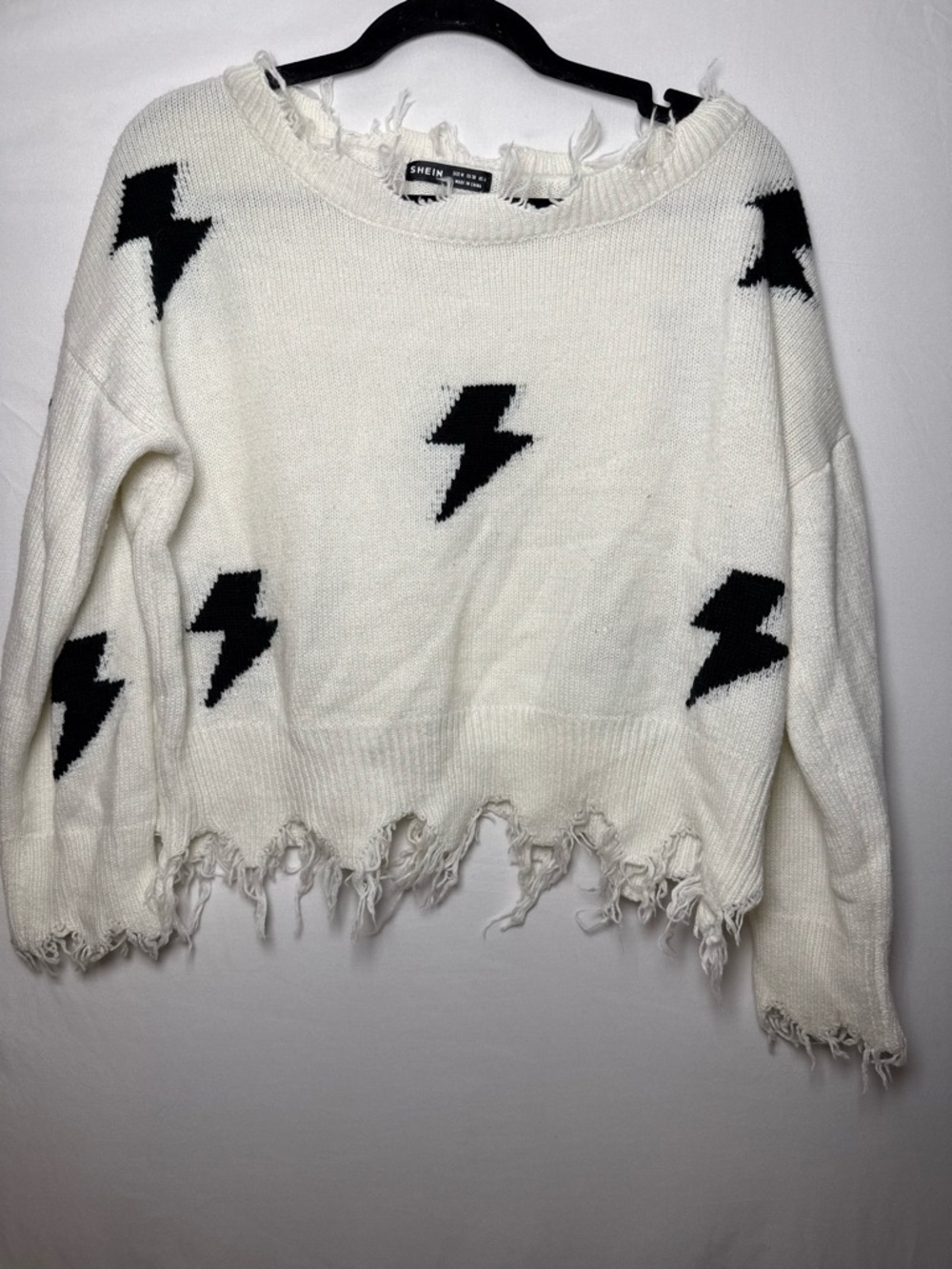 SHEIN White Cropped Crewneck Sweater with Black Lightning Bolts